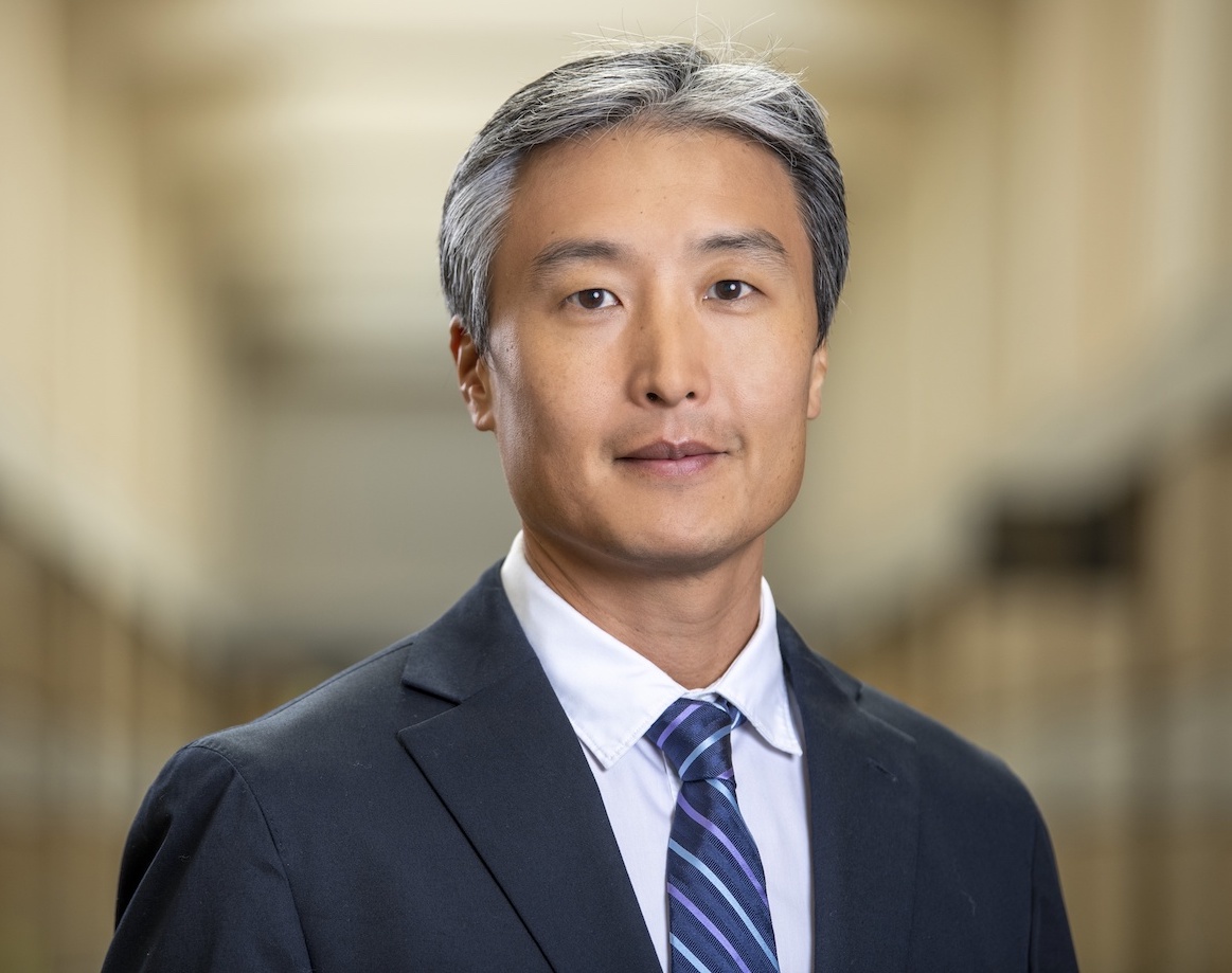 Yong Suk Lee